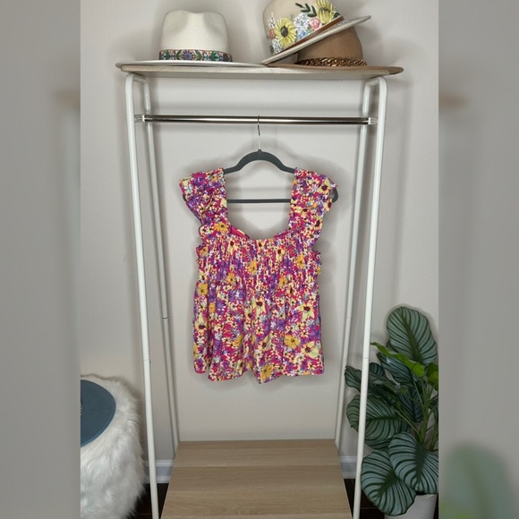 I’m a Believer “Entro” Label Hot Pink Floral Top - Size Large - Picture 4 of 11